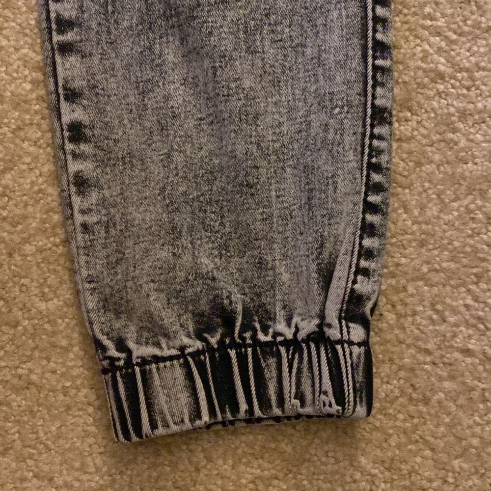 Jeans - Picture 3 of 3